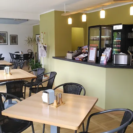 & Bistro Haus Der Horizonte Hostel *